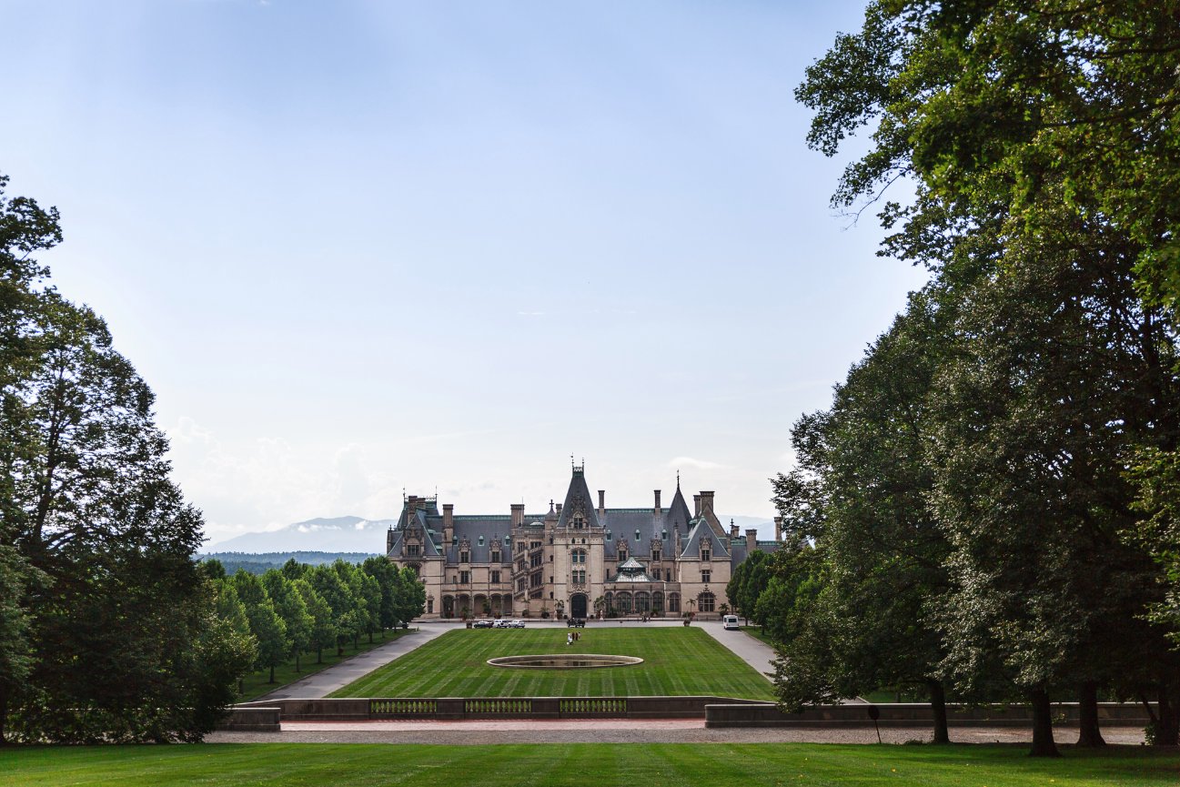 Capturing Memories: Why You Need a Family Beach Session at Botany Bay with Jeni Buchanan