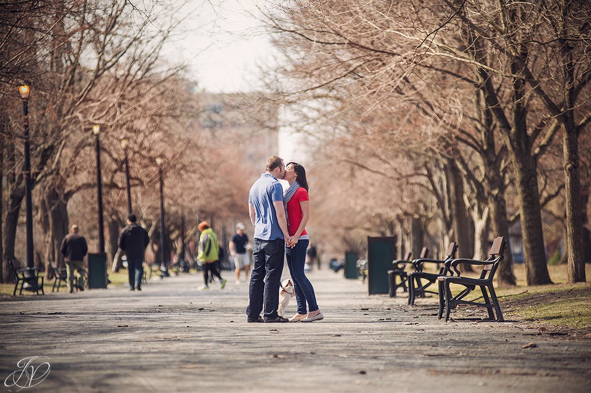young couple kissing in washington park, cute coupel in washington park, engagement photos at washington park albany, albany engagement photography, downtown engagement session, albany portrait photography, engagement session in washington park