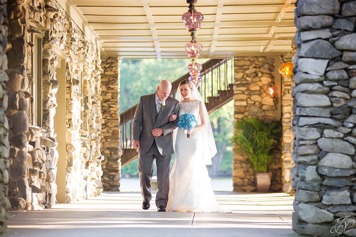 great father daughter moment at ceremony