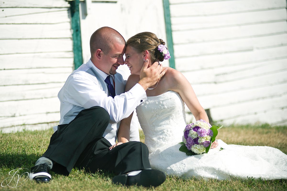 Saratoga Wedding Photographer, upstate wedding photographer, outdoor wedding photo, bride and groom photo