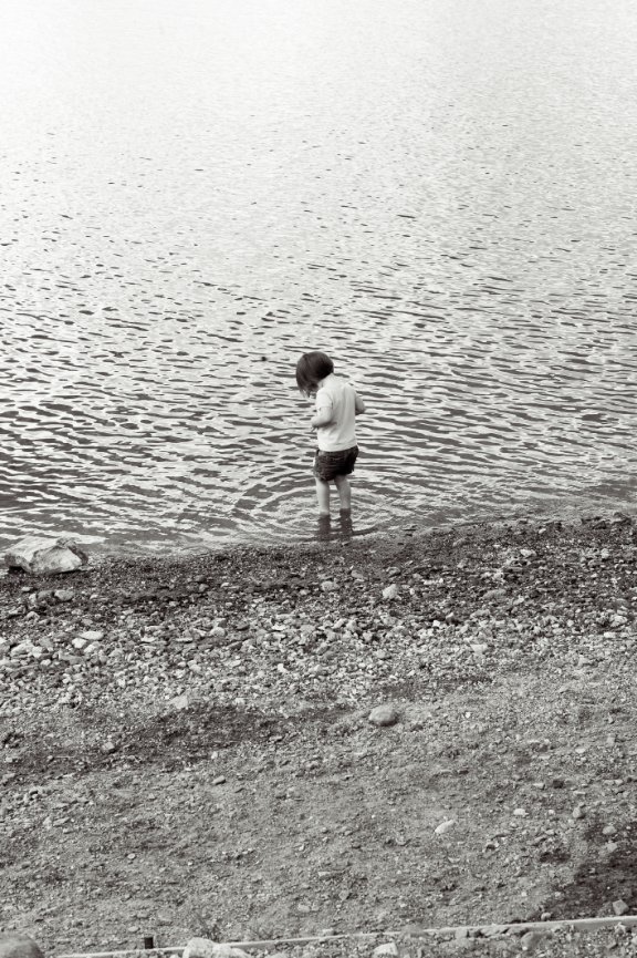Children Portraits - Camping in Colorado - girls in lake