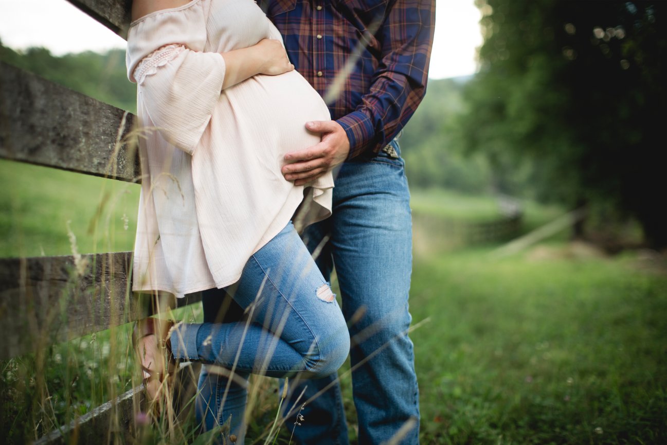 Abi and Cody's Maternity - Asheville Maternity Photographer