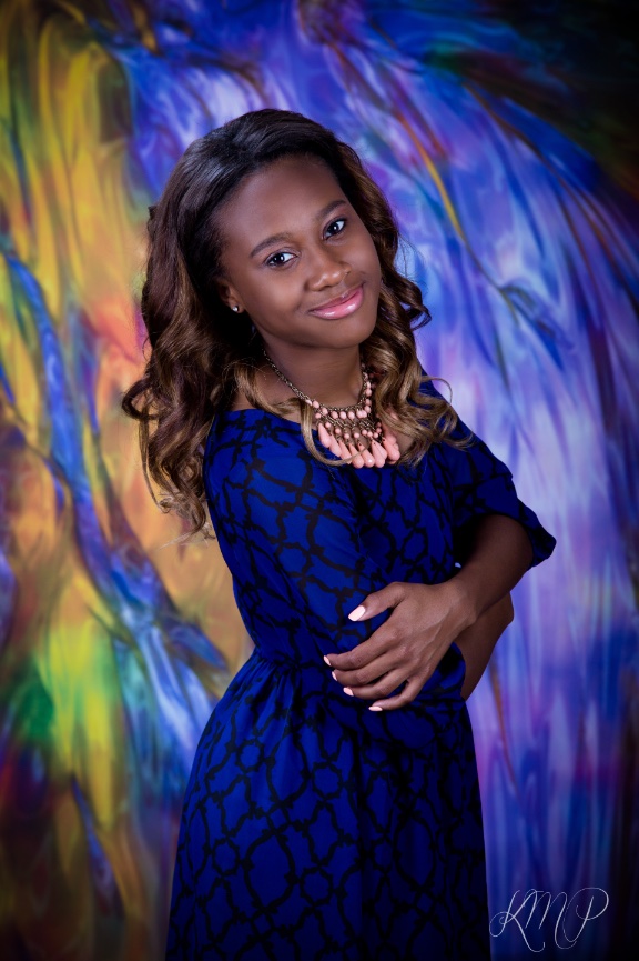 high-school-girl-senior-photos-houston-indoor-studio