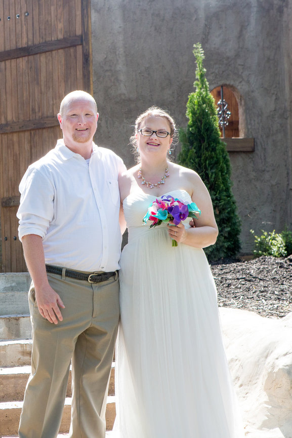 An Afternoon Lakeside Wedding at Chateau Vie