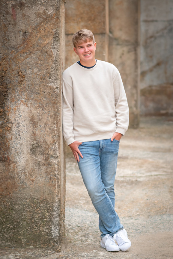 Discovering the Latest Makeup Trends of 2024: A Glamorous Journey