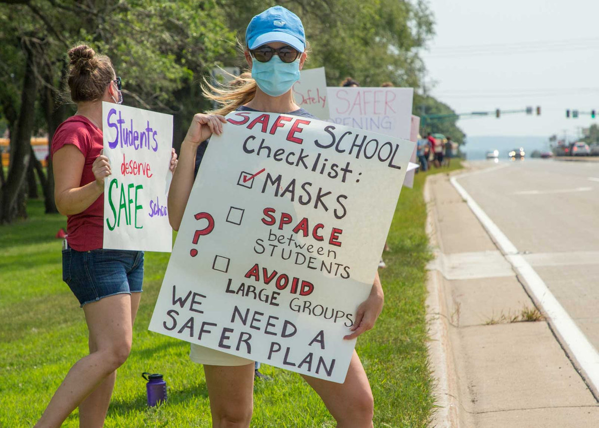 Chanhassen sweeps Chaska in boys and girls double header