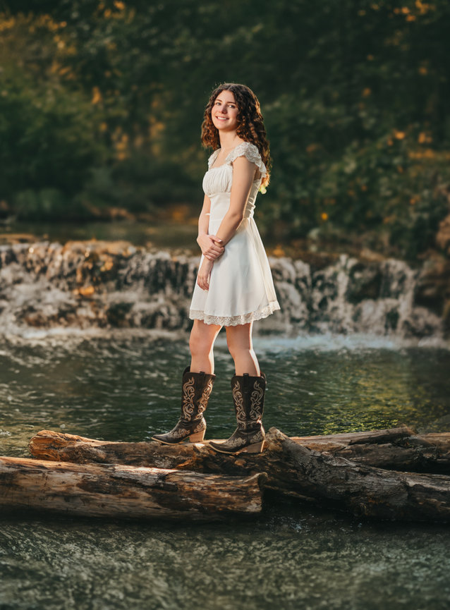 Senior Photography in Syracuse, NY  Lindsey Lee Photography