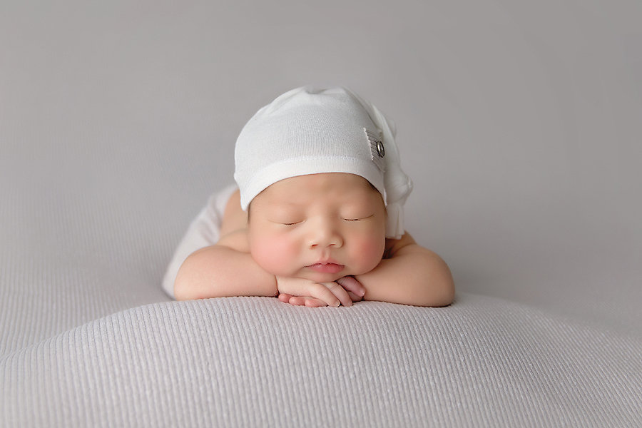 Beautiful newborn baby boy, Santa Monica Newborn Photographer