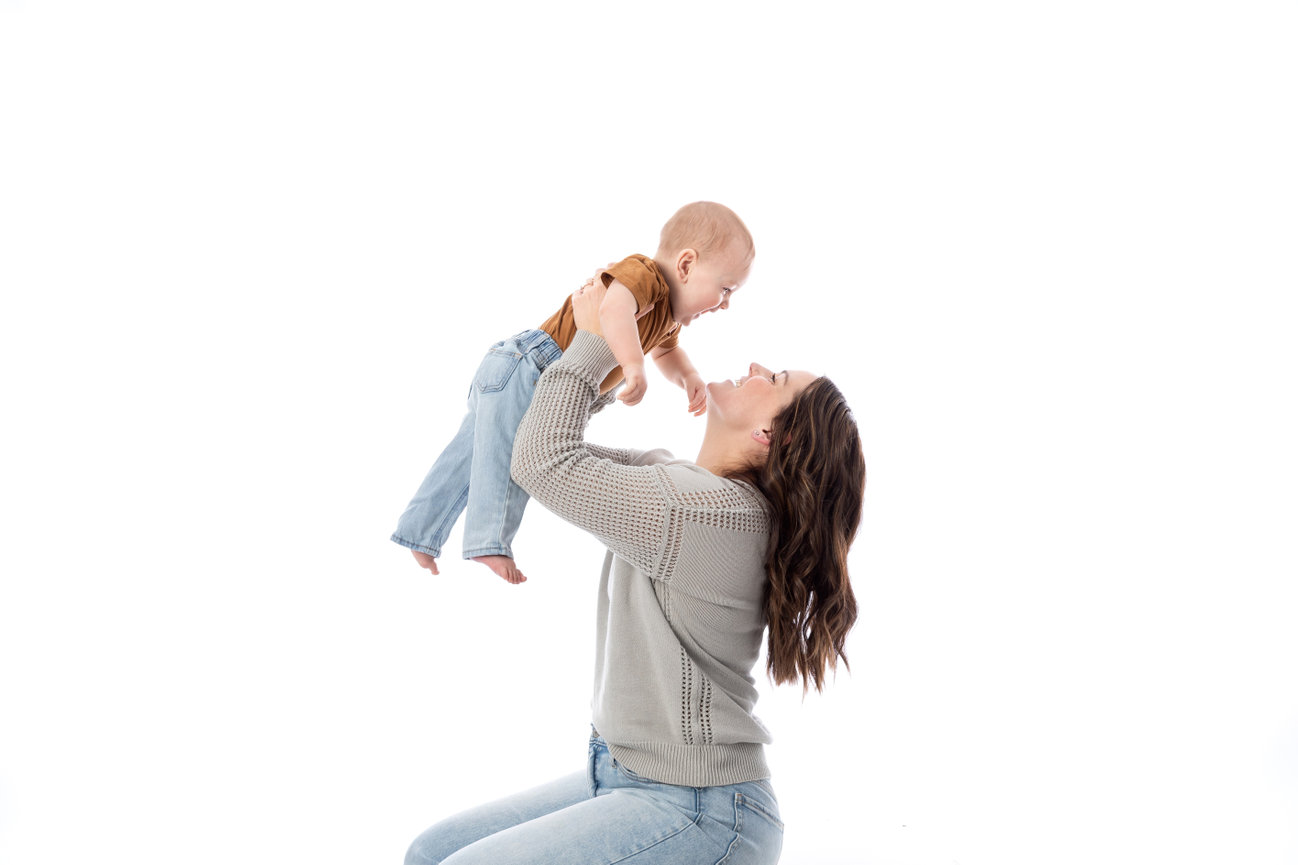 Hailee's Studio Maternity Session - Augusta, Wisconsin