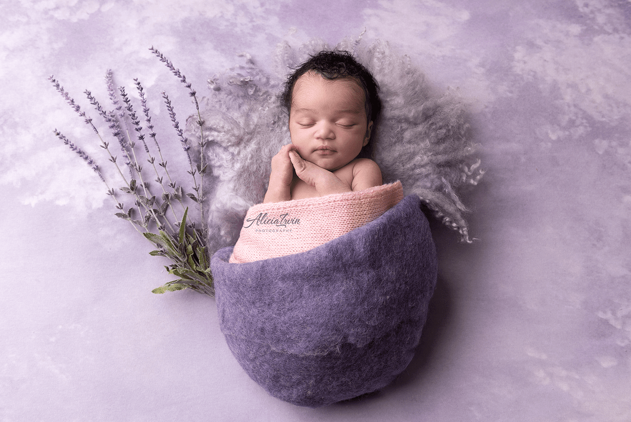 When is the best time to book my newborn photography session? / Greensboro Newborn Photographer