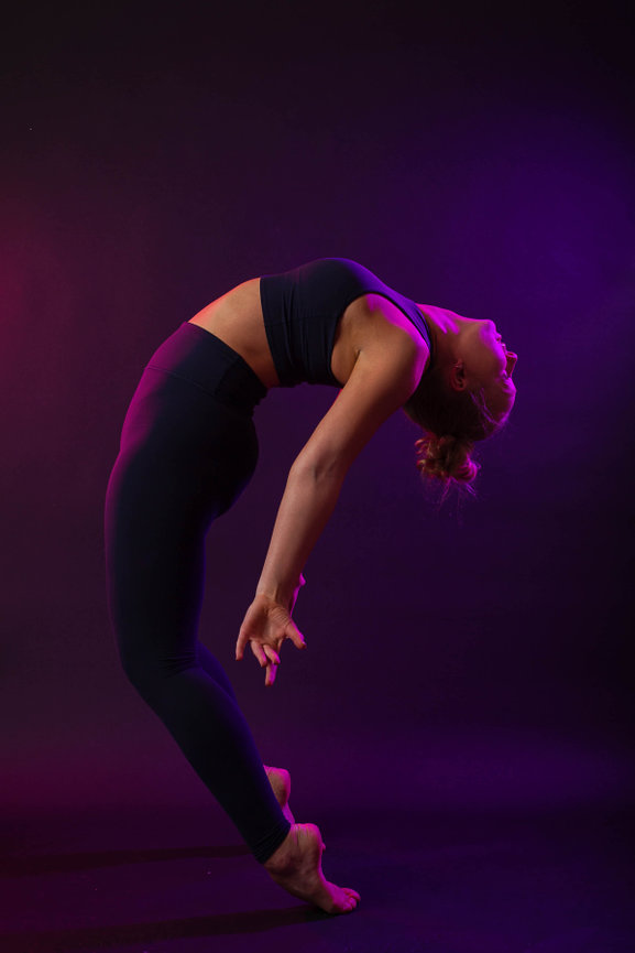 Senior Session Scheduling: Navigating the Seasons for the Perfect Photoshoot