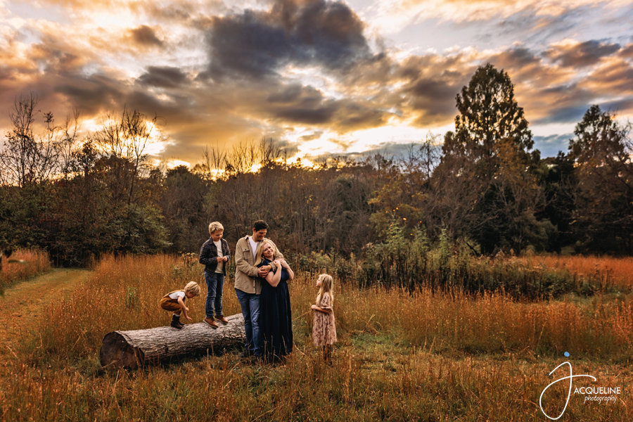 Story Telling Photo Sessions - How to Create Natural, Candid Moments During the Session