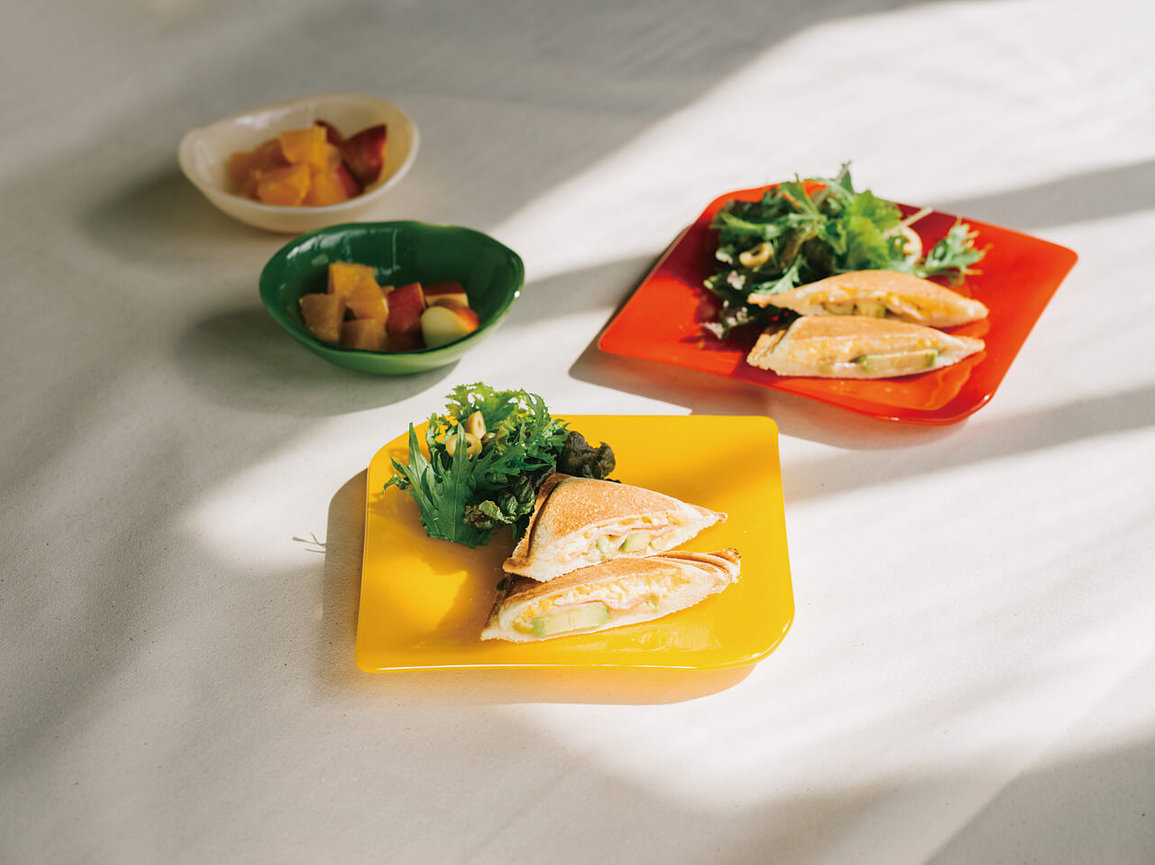 Izumi glass studio だより -自然からの色のプレゼント・サルスベリの花やヤブガラシの花の色- Gifts of Color from Nature