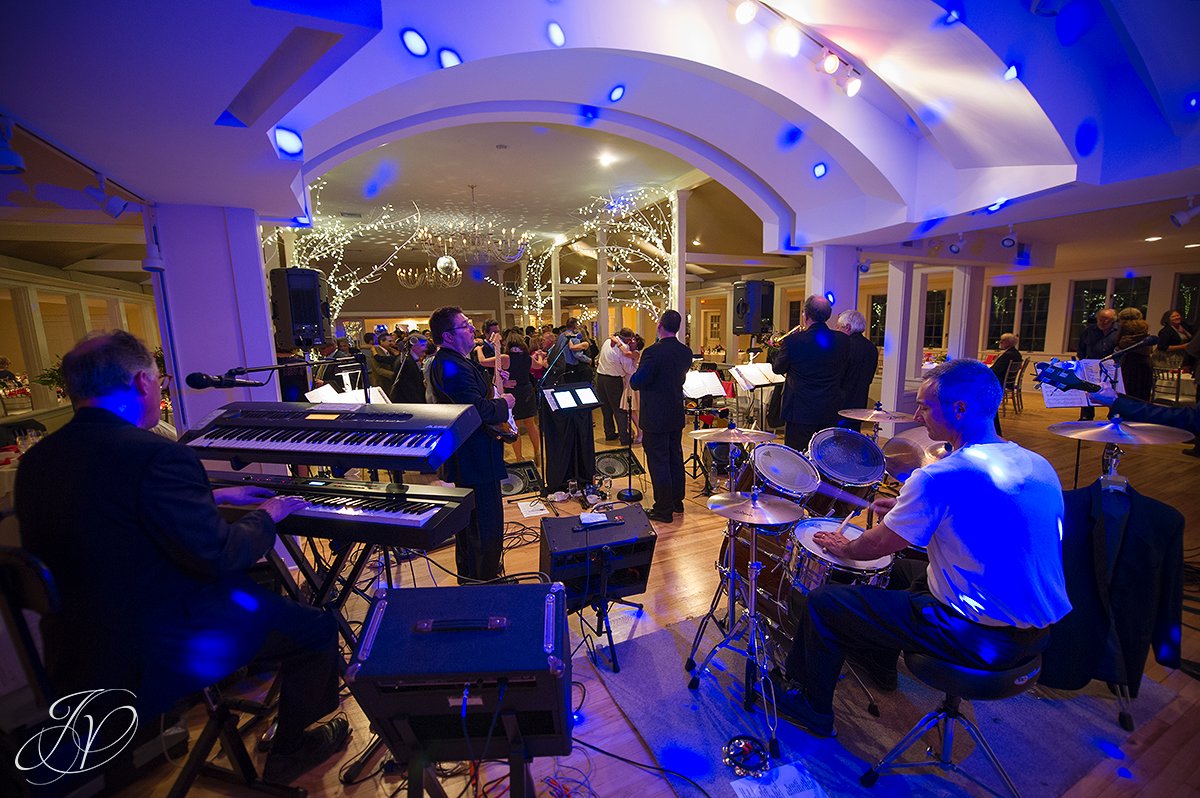 high definition live band wedding band, wedding band photos, live wedding music photos, live band at reception photo