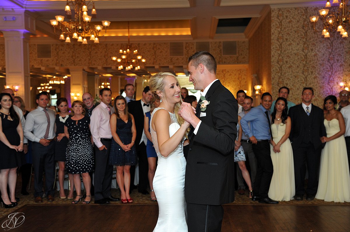 first dance bride and groom inn at erlowest