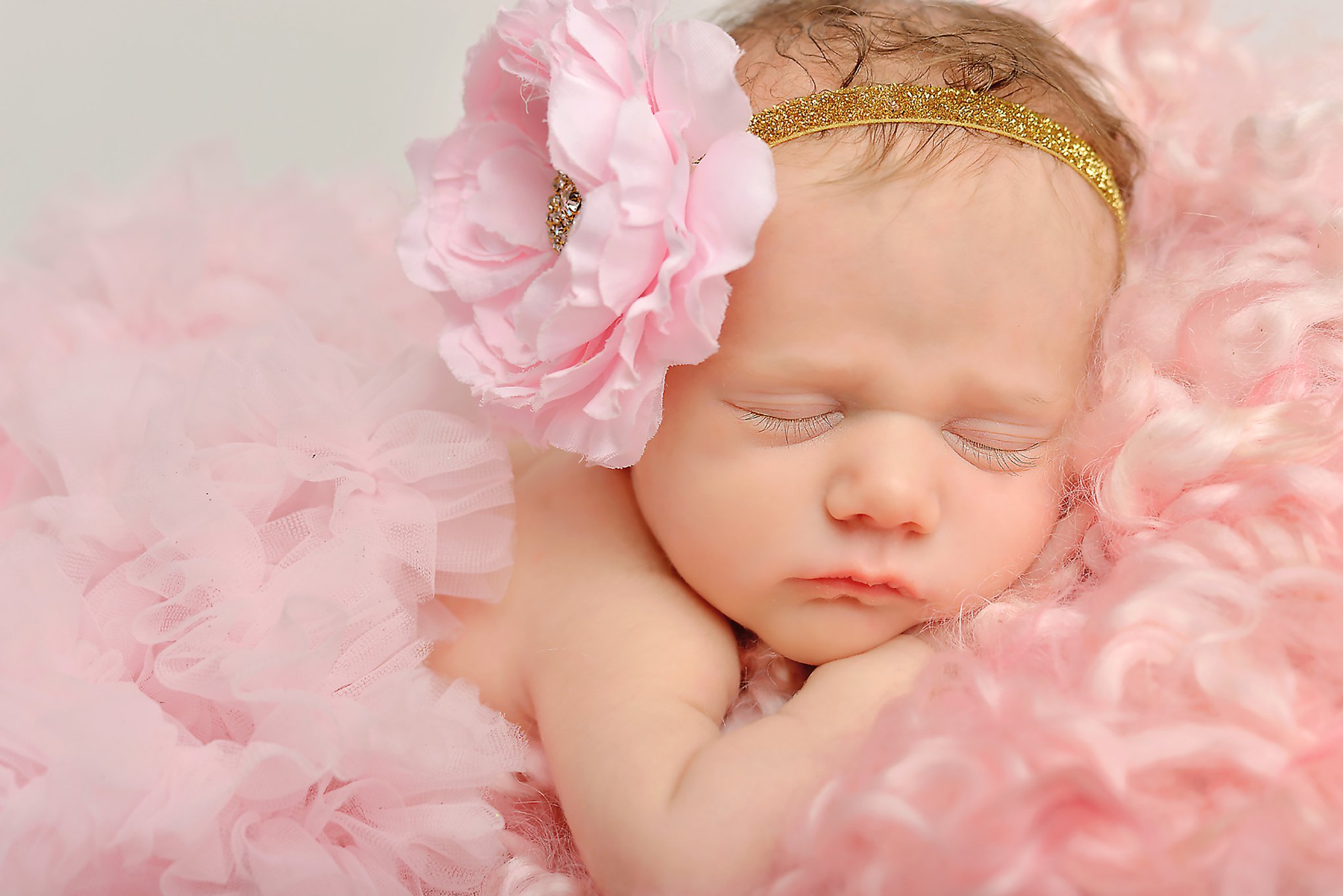 how-to-prep-for-your-newborn-session-a-moment-2-remember-photography