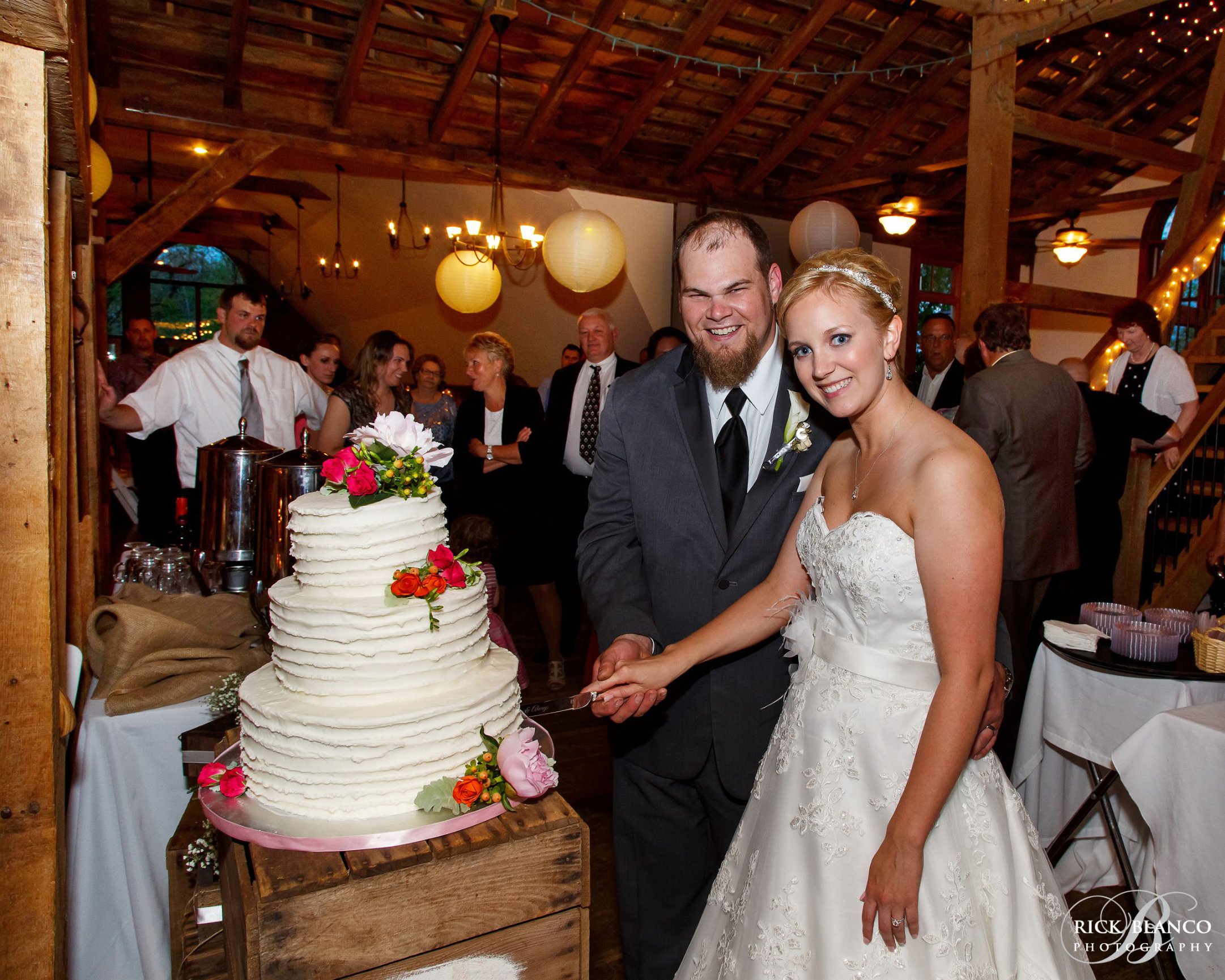 Rustic wedding at Stonebrook Farm in Perkasie