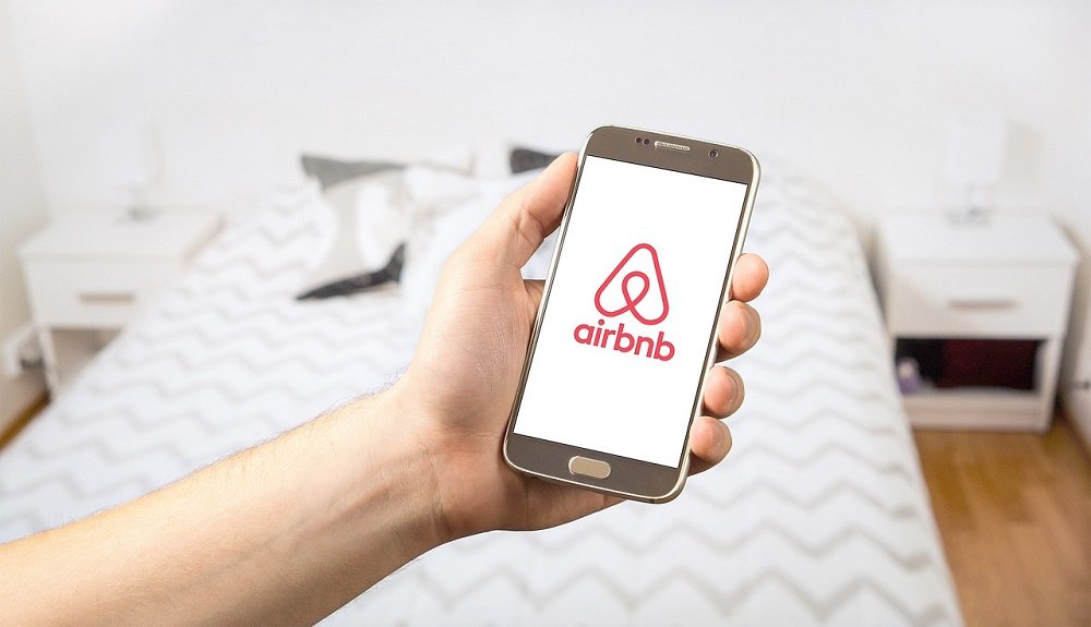 What Do Airbnb Property Managers Do