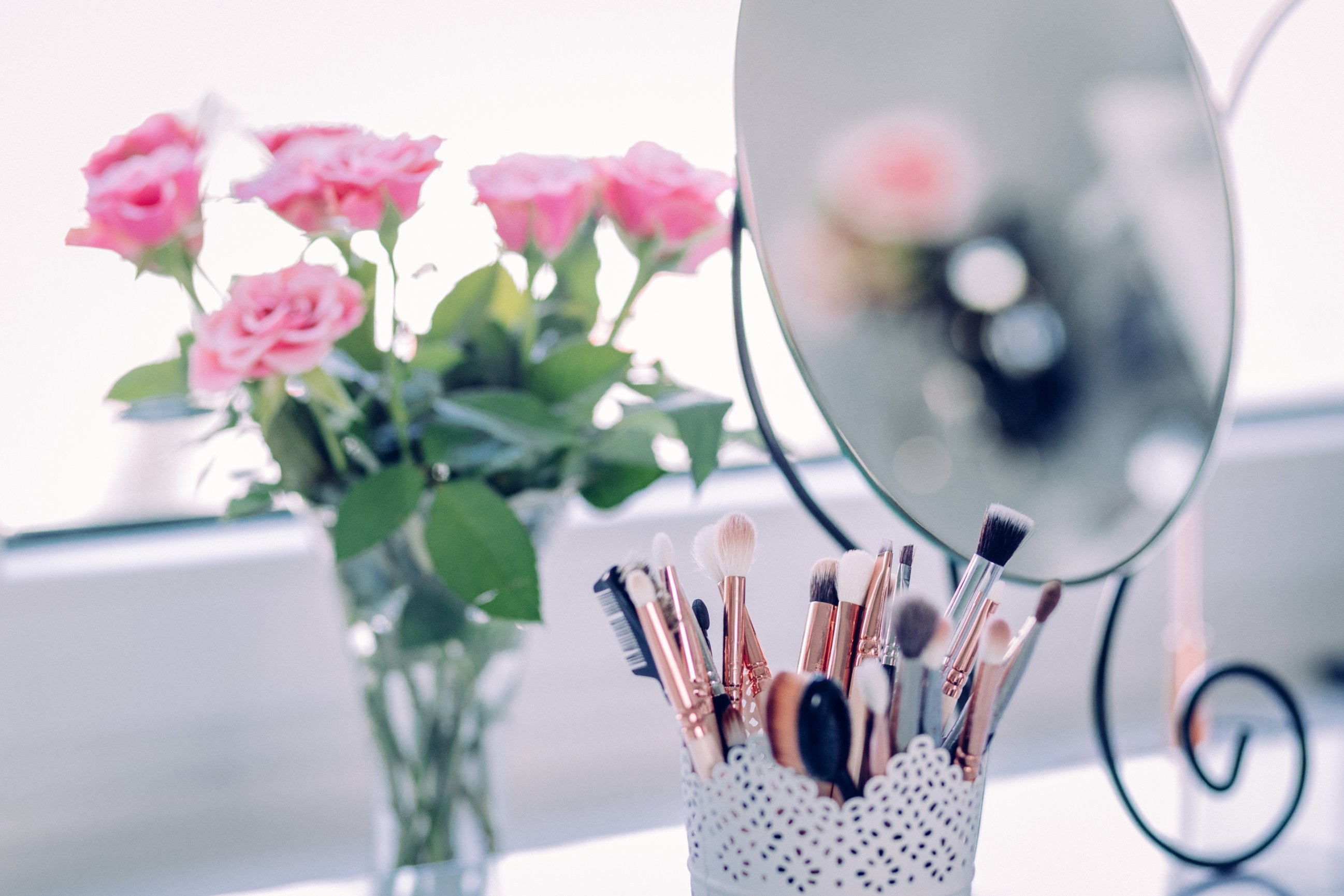 What is a good workstation for your makeup - Faces Makeup and Hair
