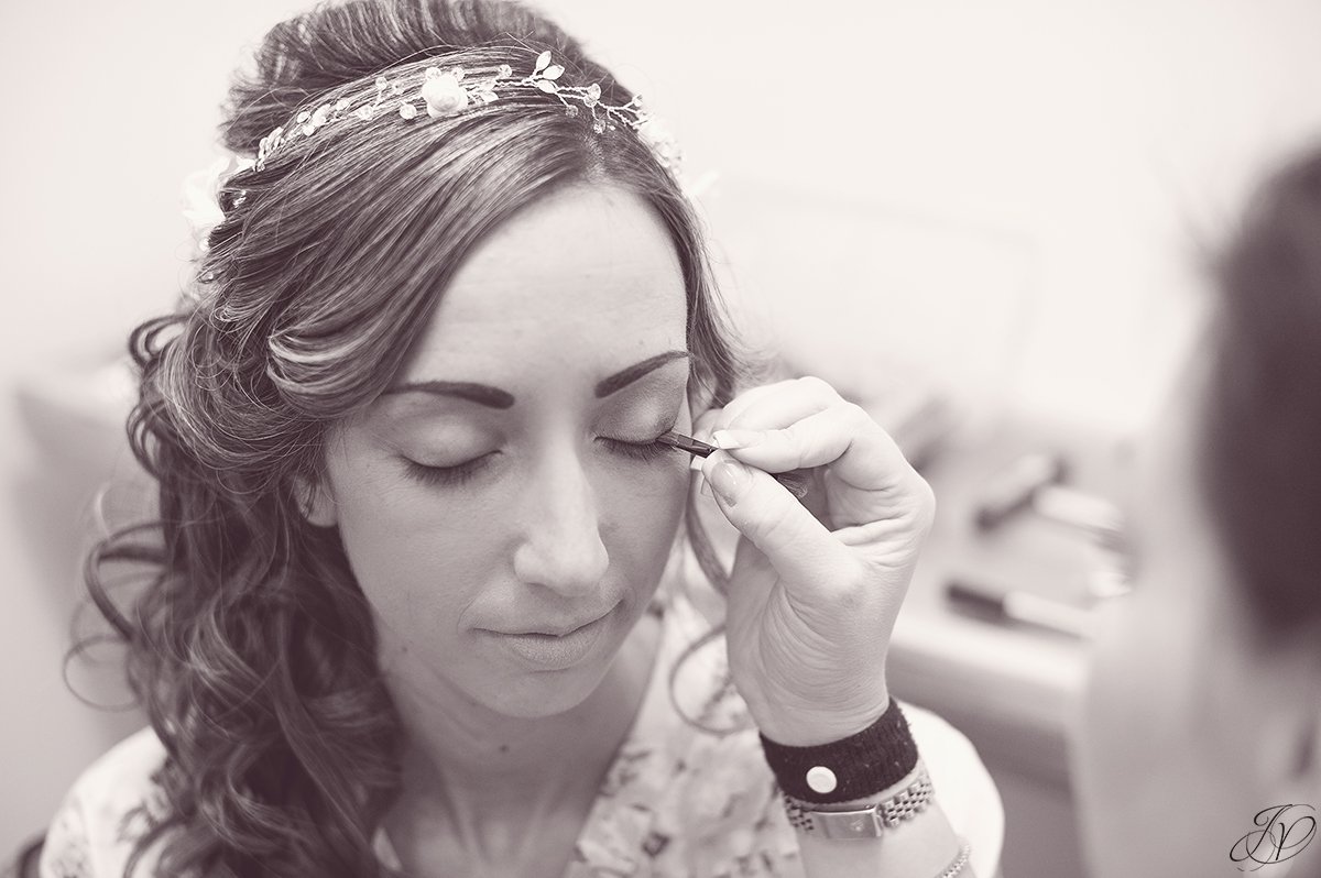 details of bride getting ready black and white