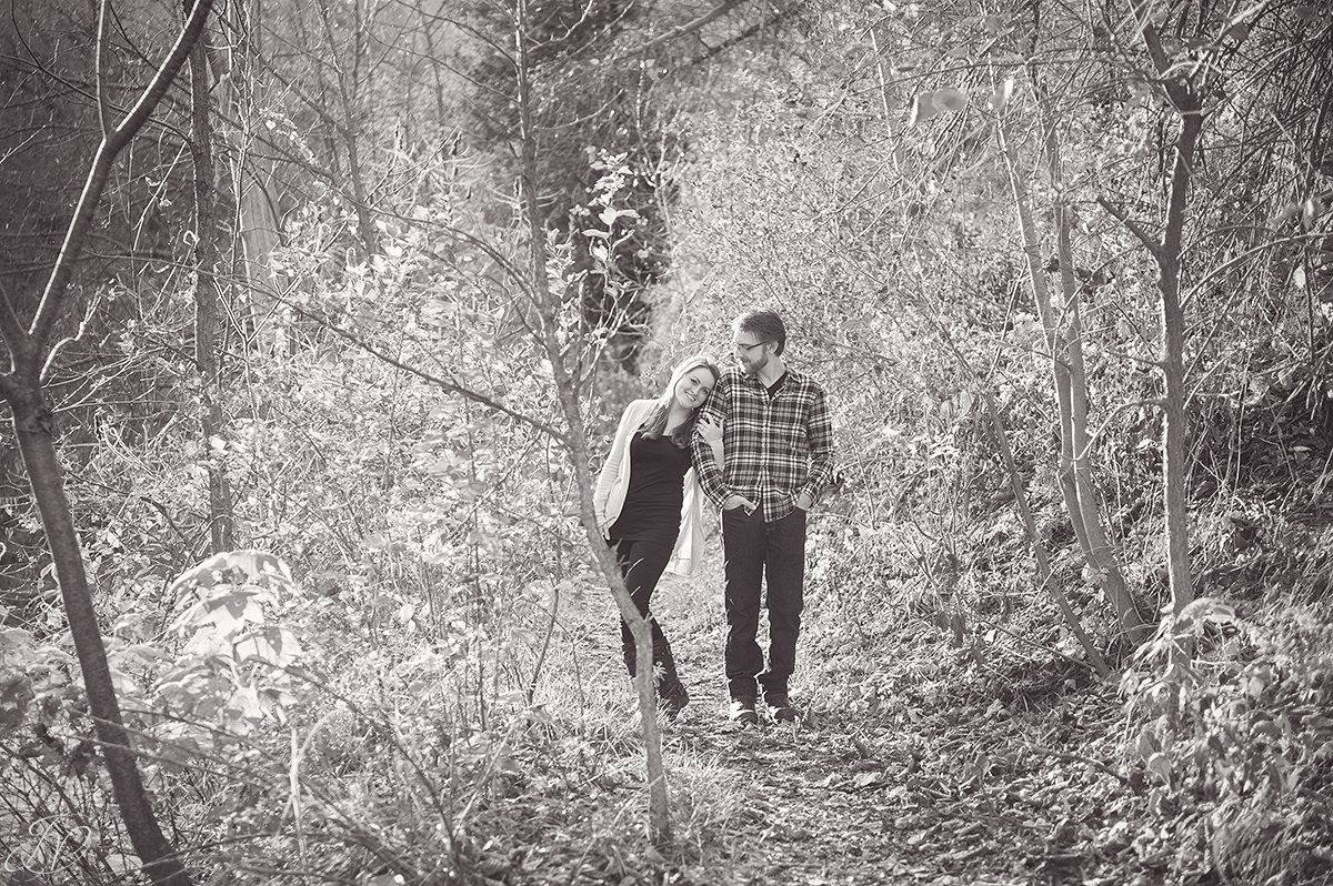 romantic fall engagement pictures black and white