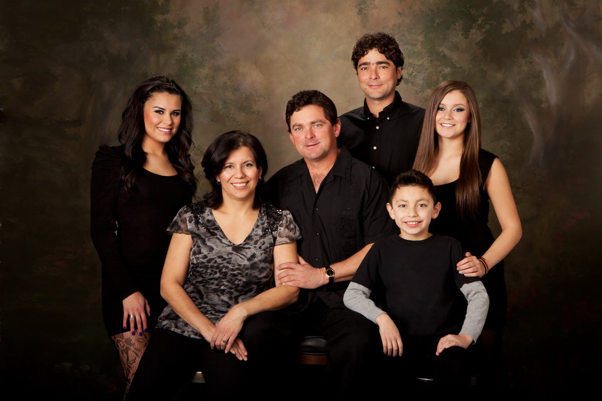 5 Tips for Successful Family Portrait Sessions with Michele Celentano -  YouTube