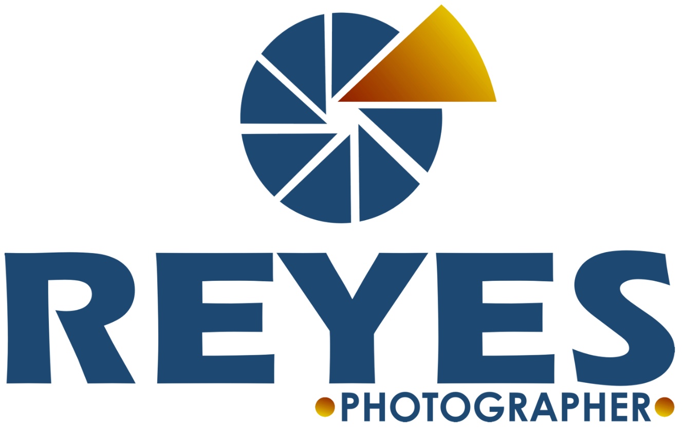 REYES PHOTOGRAPHER Logo