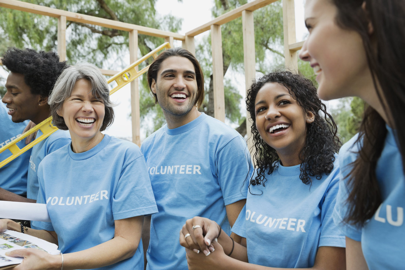 Volunteer - Foster Youth of America