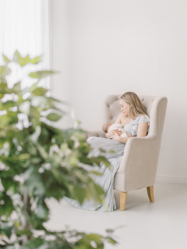 Minneapolis newborn photographer