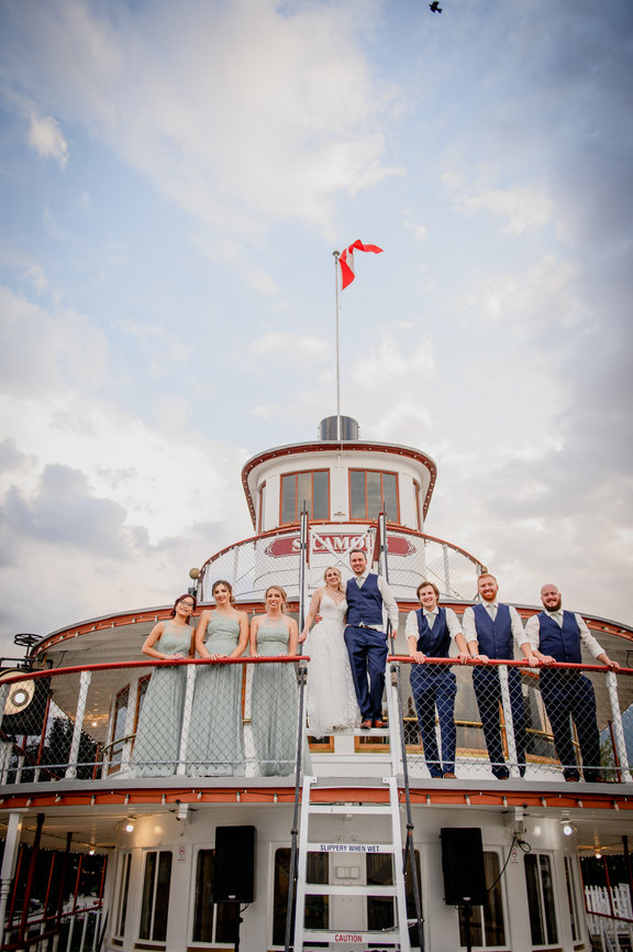 Okanagan valley wedding photographer for outdoor ceremonies