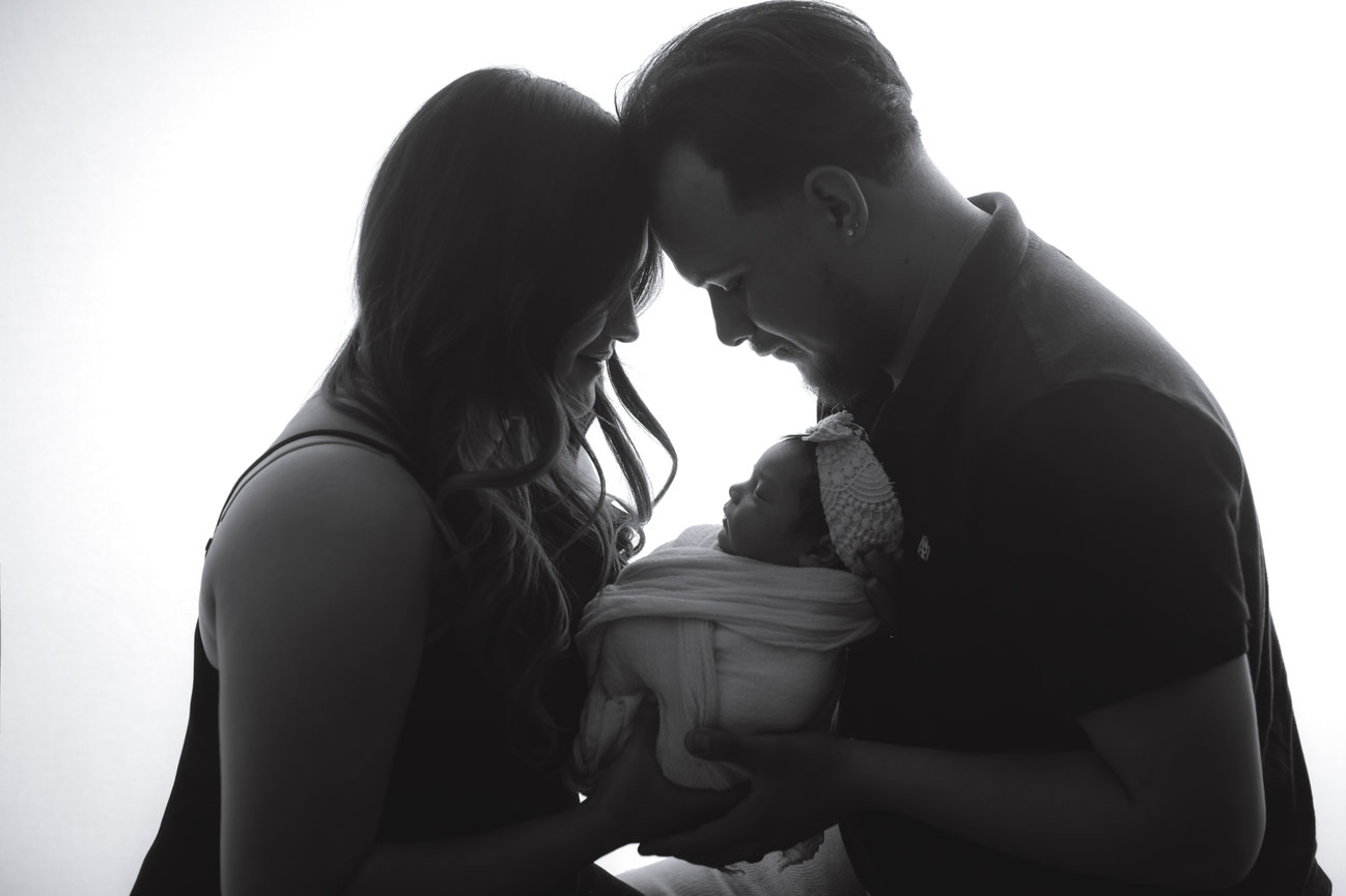 lake elsinore baby photographer, newborn photos, lake elsinore newborn photographer, lake elsinore family photographer, lake elsinore maternity photos, newborn photos in lake elsinore,