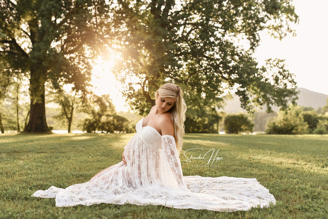 Maternity Sessions - Shonda Hope Photography