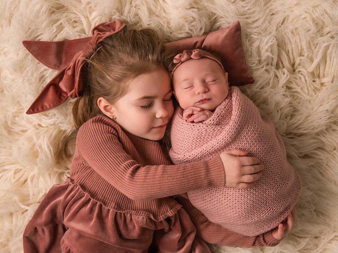 connecticut newborn photographer, newborn photography near me, newborn portraits connecticut, infant portrait sessions near me