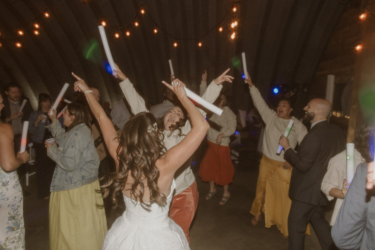 Jaclyn + Jason Wedding - Four Corners Winery Valparaiso, Indiana NWI -  White Border Photography, image size:1298x865