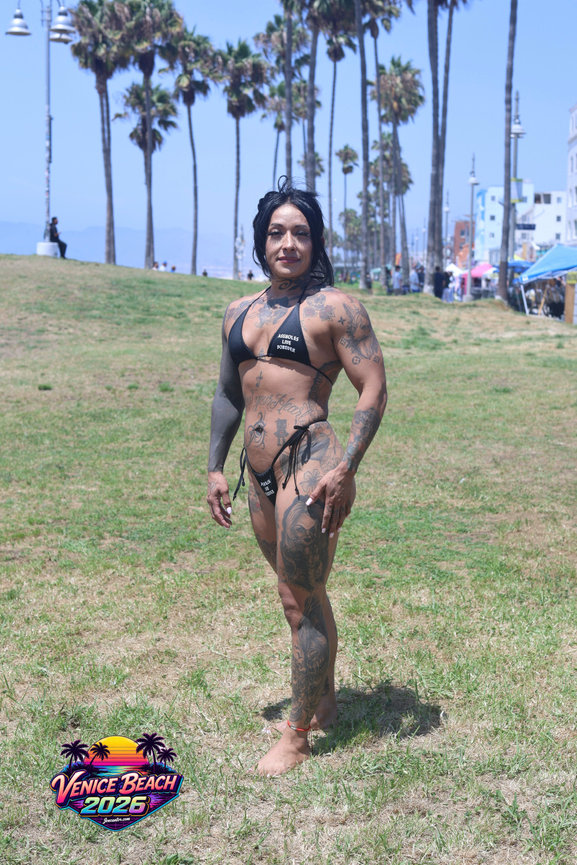 Joe Cantor Photography creates Venice Beach Work images in Los Angeles that help small businesses stand out online.