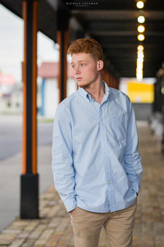 Five Tips for Posing Senior Guys | LINDSEY BOLLING PHOTOGRAPHY