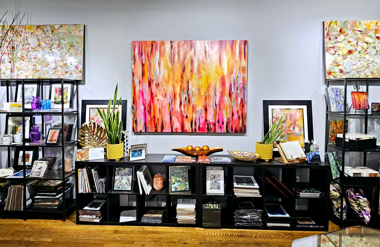 Soft Illusions Fine Art Gallery, image size:1330x865