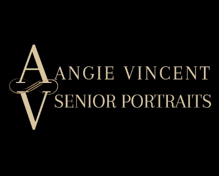 Heart to Art Photography Logo