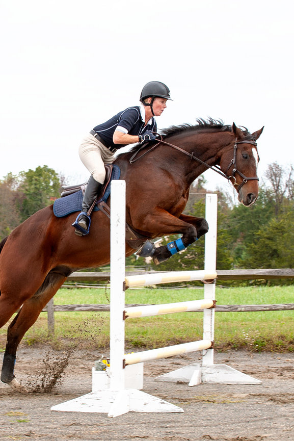 White women, horseback riding, female horseback rider, jumping horse, Photography by Heather Raub of FrontRoom Images