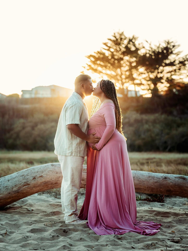Carmel By the Sea maternity photography, maternity photographer near me Carmel By The Sea, newborn photography Carmel By The Sea