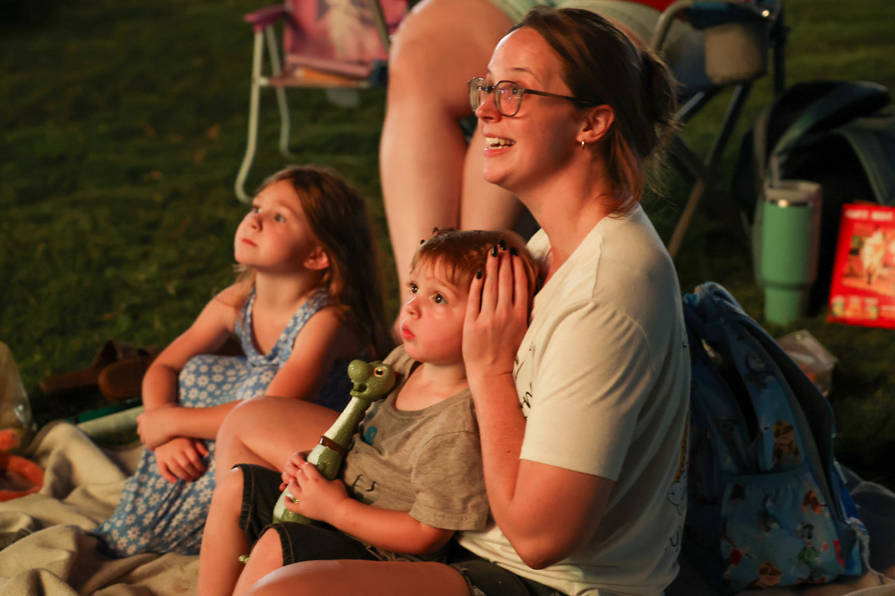 Josh provides photography in Oxford, Mississippi for a strong and engaging online presence.