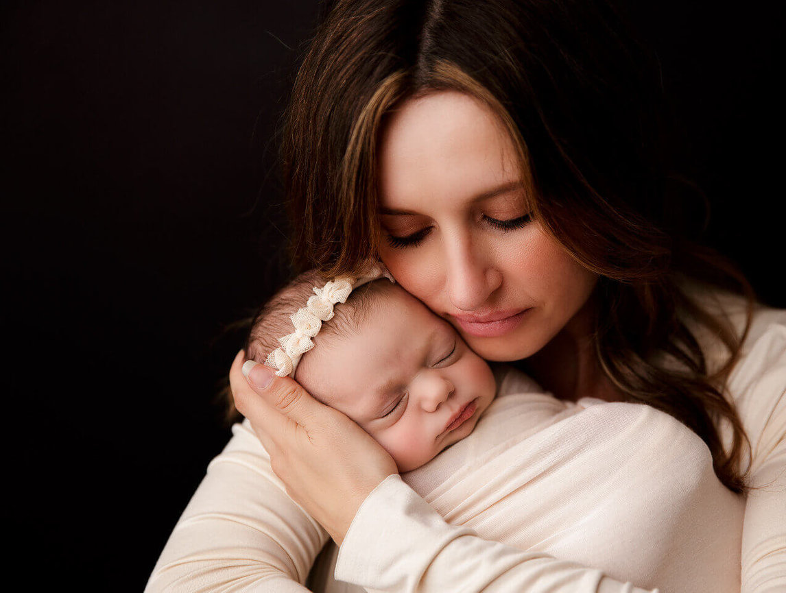 San Juan Capistrano maternity photographer, San Juan Capistrano newborn photographer, San Juan Capistrano baby photographer, San Juan Capistrano family photographer, portrait studio in San Juan Capistrano CA