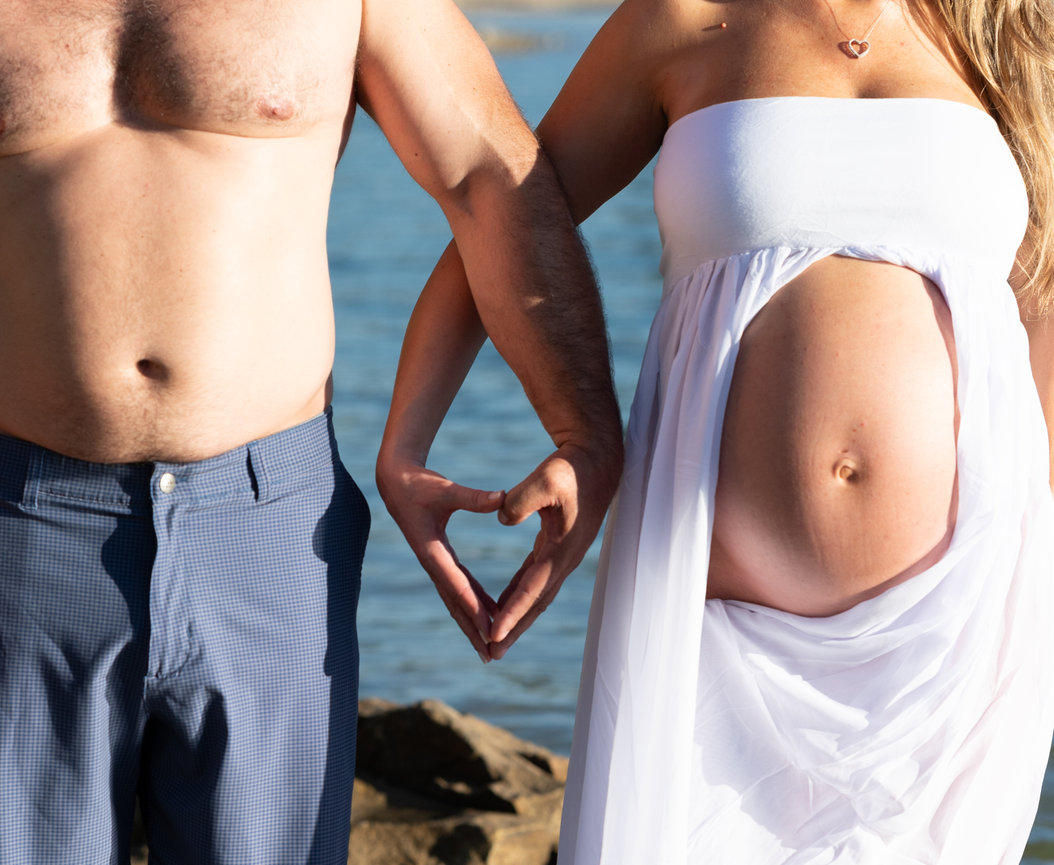 Pregnancy portraits on location in Placerville, CA with Sara Currell Photography.
